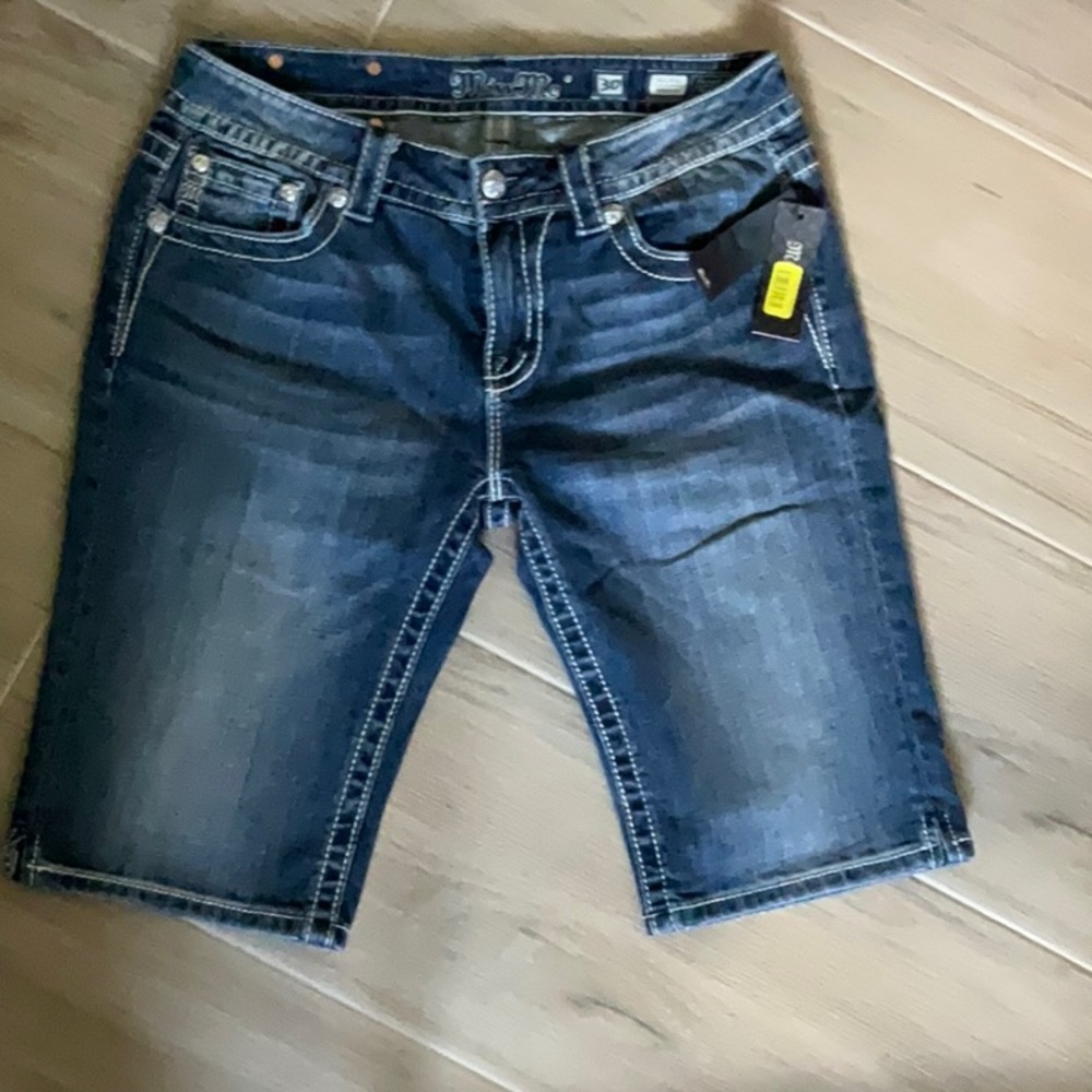 NWT MISS ME BERMUDA SHORTS